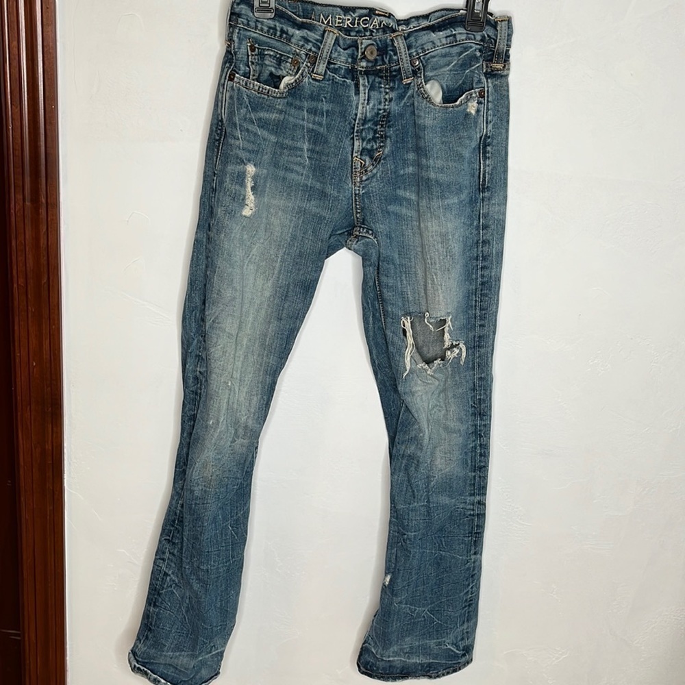 American Eagle Outfitter Distressed Jeans